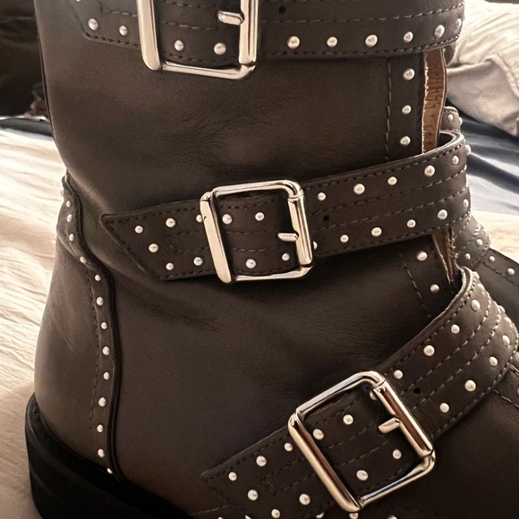 Stuart Weitzman Boots! - Picture 2 of 11